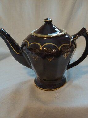 Hall Teapot Vintage Brown with Gold
